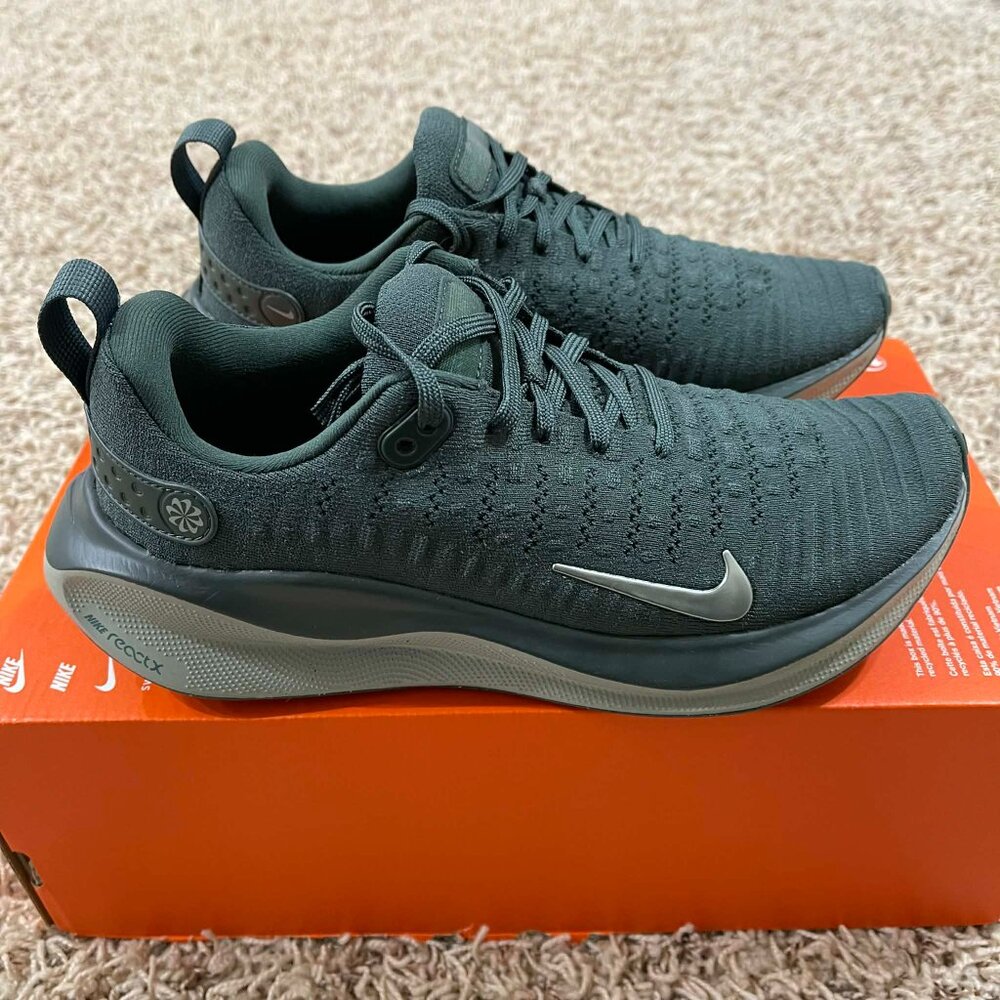Nike Women's Dark Teal/Gray Running Sneakers